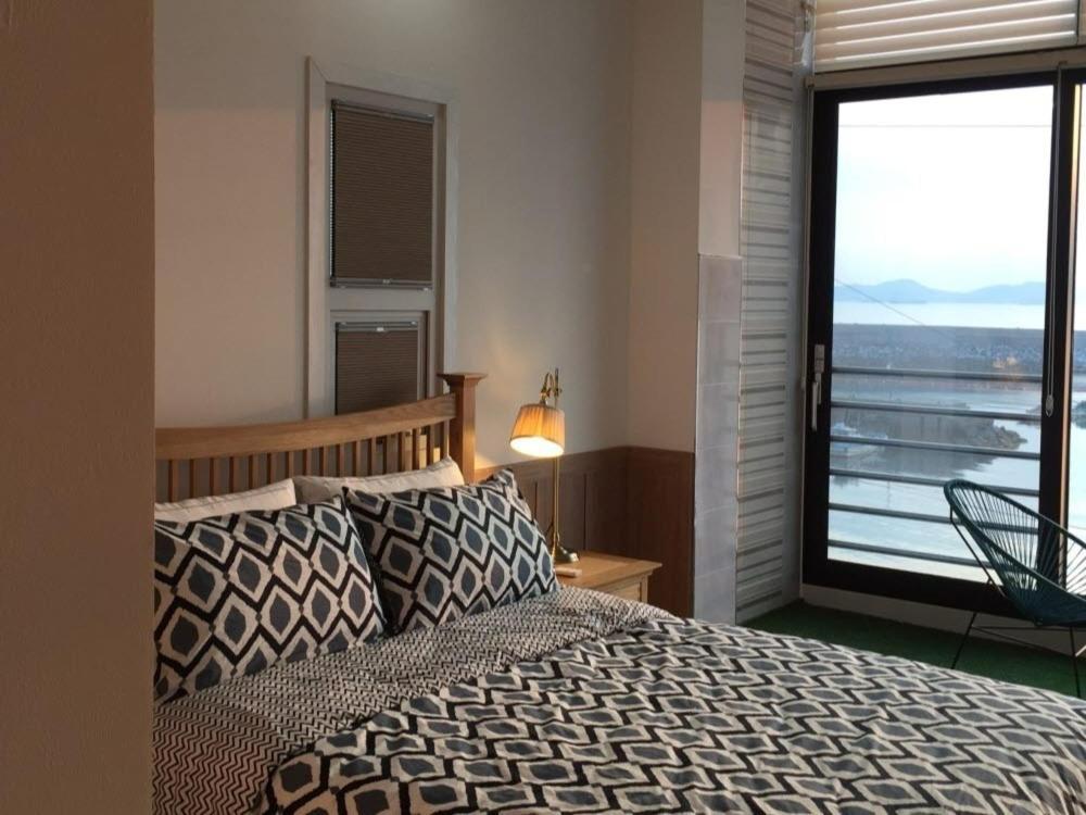 Namhae Ocean Lounge Pension Chambre photo