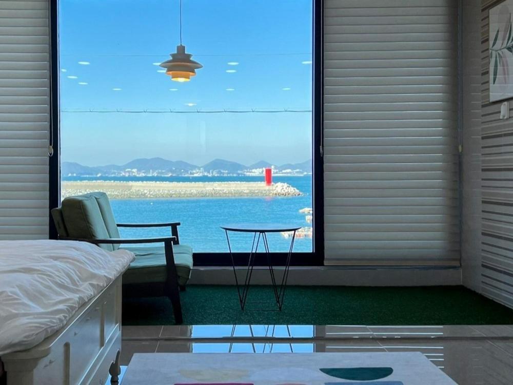 Namhae Ocean Lounge Pension Chambre photo