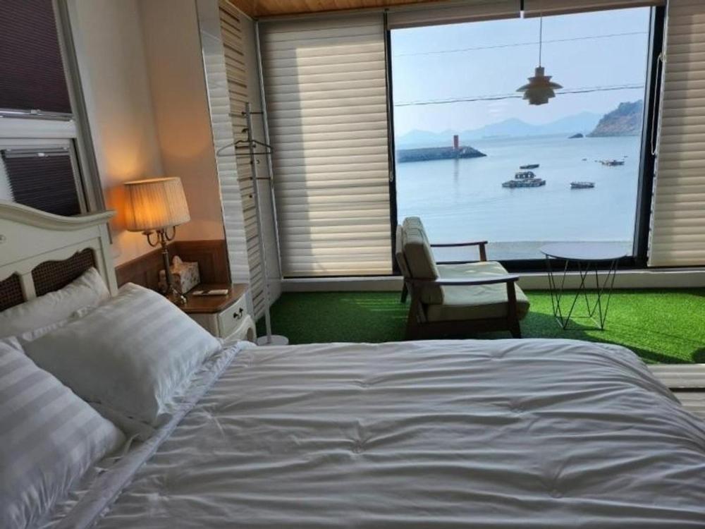 Namhae Ocean Lounge Pension Chambre photo